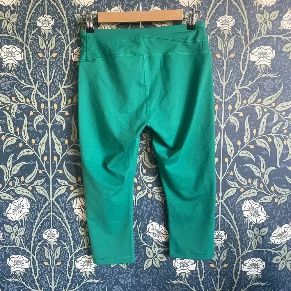NWT The North Face Womens Hatha Capri Leggings Green Active Wear - Picture 2 of 12